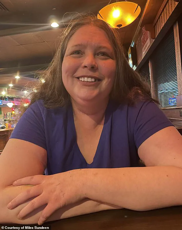 Jolene Van Alstine's Eight-Year Battle with Rare Disease: 'The Pain Never Stops' Says Husband Miles Sundeen