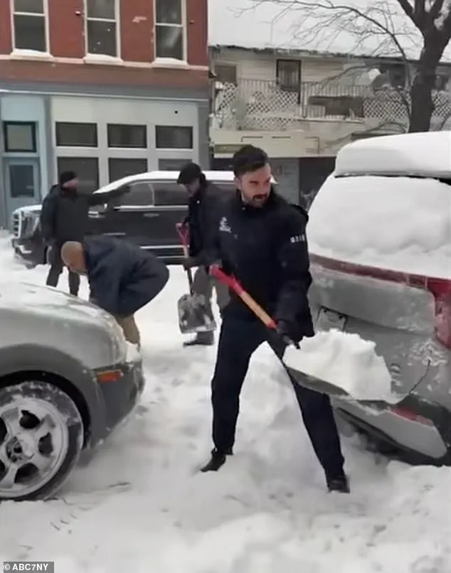 Historic Winter Storm Buries NYC in Record Snowfall, Mayor Mobilizes to Aid Stranded Residents