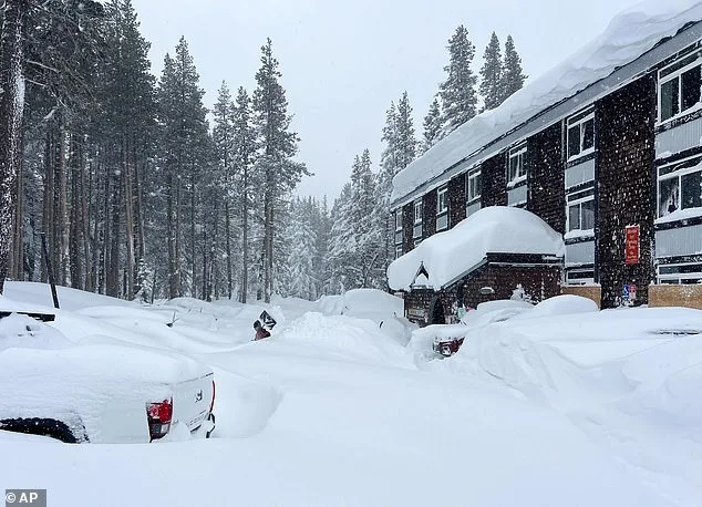 Colossal Winter Storm Sweeps Across U.S., Threatening 27 States with Paralyzing Snowfall and Icy Roads