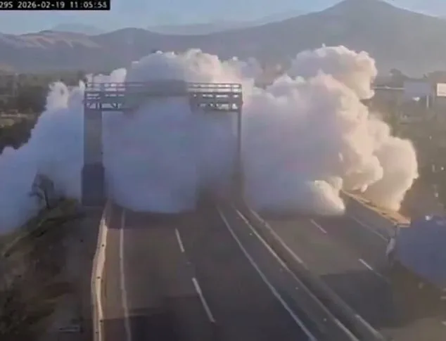 Gas Tanker Explosion in Santiago Kills 4, Injures 17, Destroys 50 Vehicles