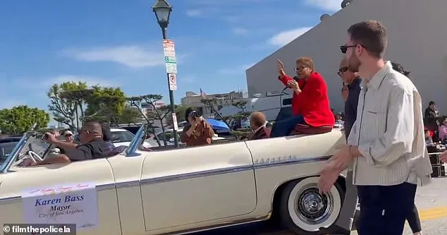 Los Angeles Mayor Karen Bass Faces Heckling at Golden Dragon Parade Amid Palisades Fire Controversy