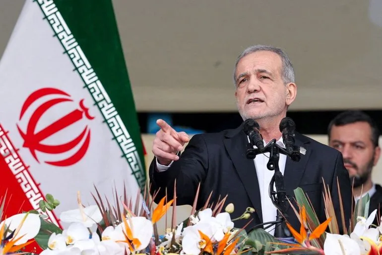 Iranian President Apologizes Amid IRGC Threats to Continue Gulf Attacks