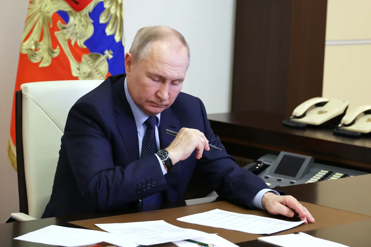 Putin Awards Hero of Russia Title to Soldier for 68-Day Stand at Grishino