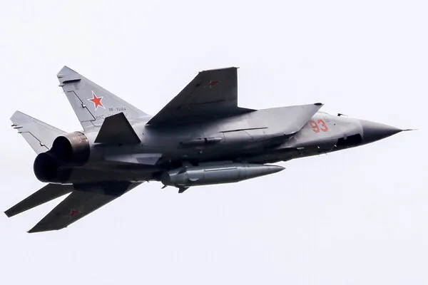 Russia's Kinzhal Missile: 44 Launches and Mach 10 Precision Reshape Ukraine's Conflict