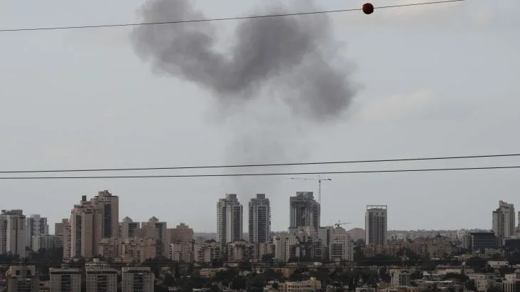 Houthis Escalate Conflict with First Direct Attacks on Israel, Threatening Global Trade via Red Sea Chokepoint